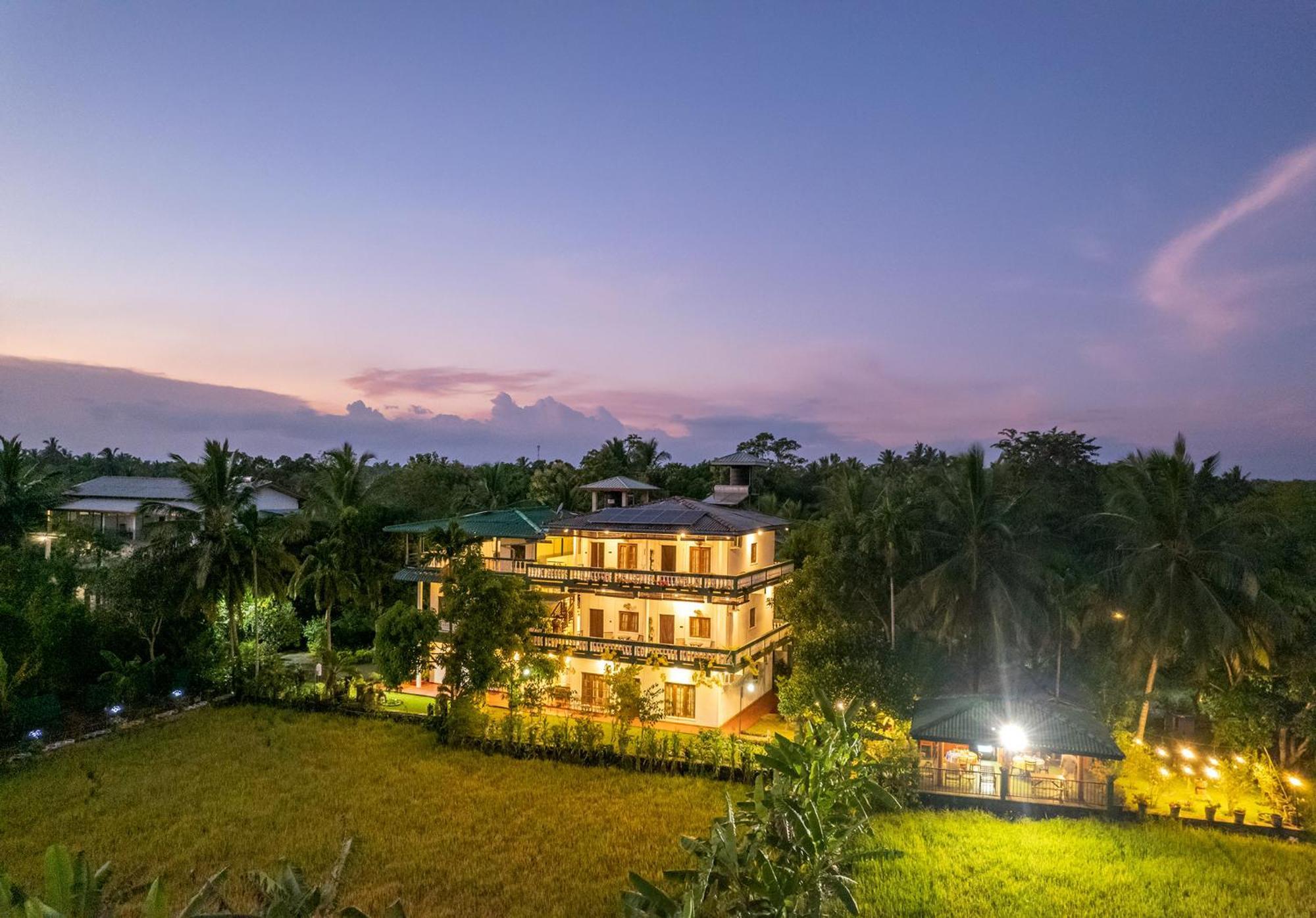 Mailagama Cinnamon Residence Катарагама Экстерьер фото